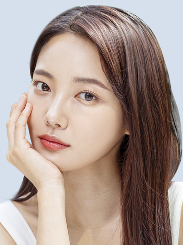 피부레이저<p>환자의 다각적 요인을 고려하여<br>기미 / 색소 치료를 시행합니다.</p>
